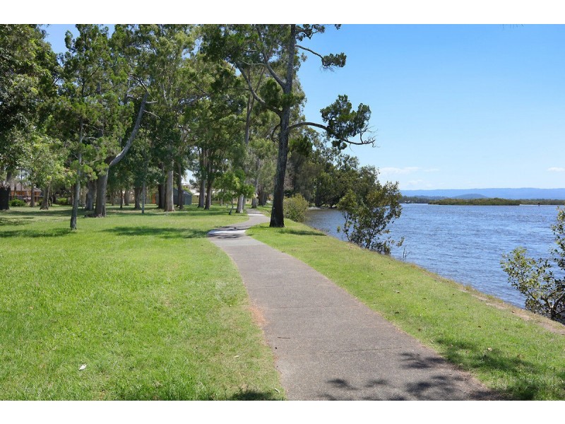 159 The Esplanade, Coombabah QLD 4216