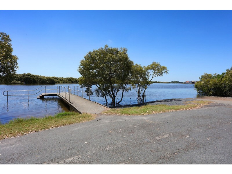 159 The Esplanade, Coombabah QLD 4216