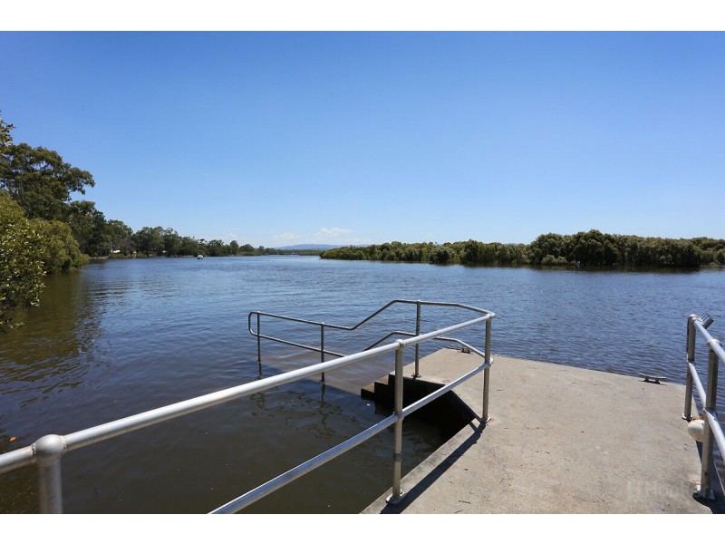 159 The Esplanade, Coombabah QLD 4216