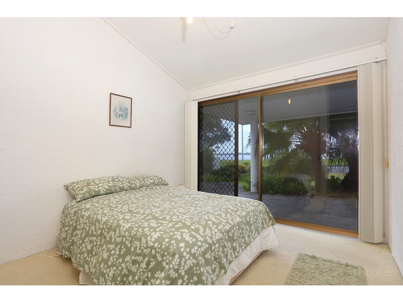 2 James Cook Esplanade, Hollywell QLD 4216