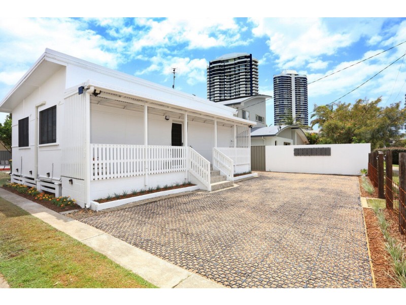 15 Clam Street, Runaway Bay QLD 4216