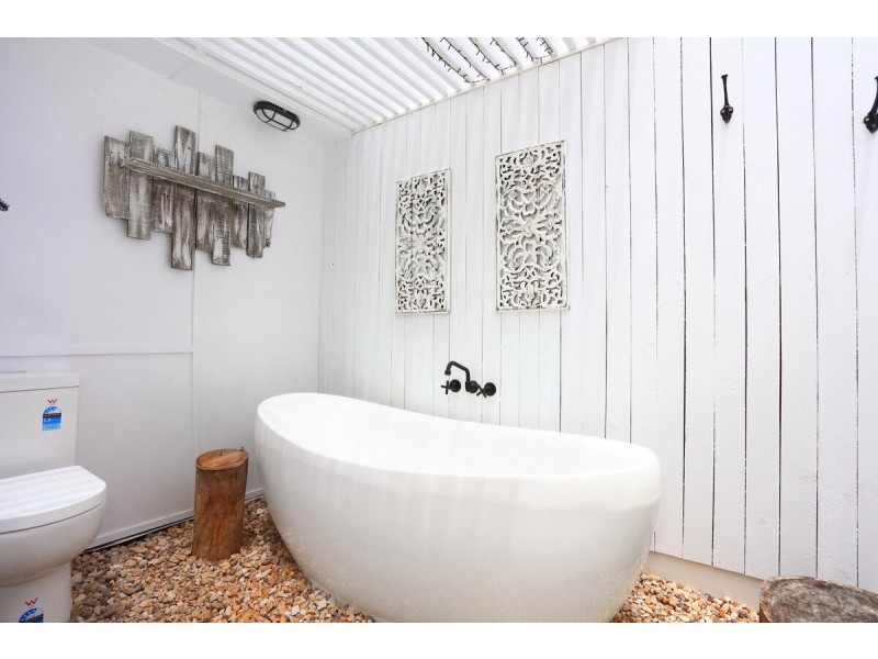 15 Clam Street, Runaway Bay QLD 4216