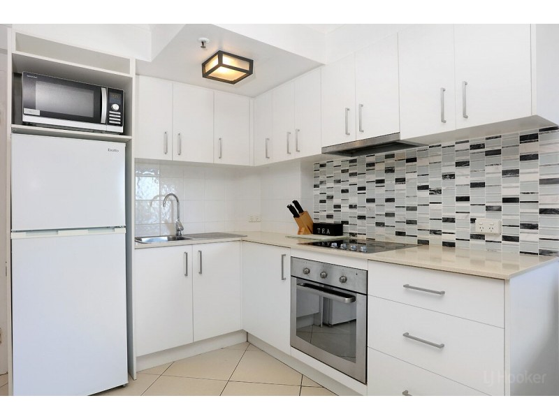 13/452 Marine Parade, Biggera Waters QLD 4216