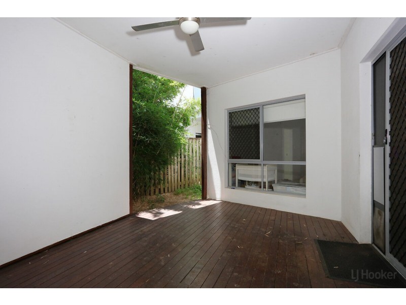35 Azure Way, Hope Island QLD 4212