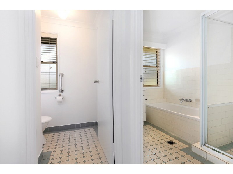 18/125 Hansford Road, Coombabah QLD 4216