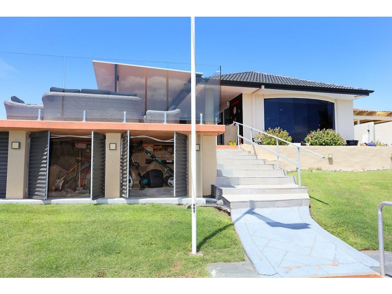 48 Monterey Keys Drive, Helensvale QLD 4212