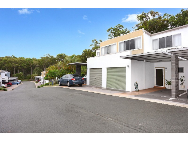 33/430 Pine Ridge Road, Coombabah QLD 4216