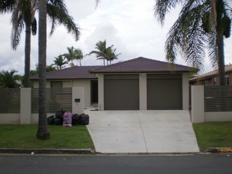 37 Sundown Drive, Paradise Point QLD 4216