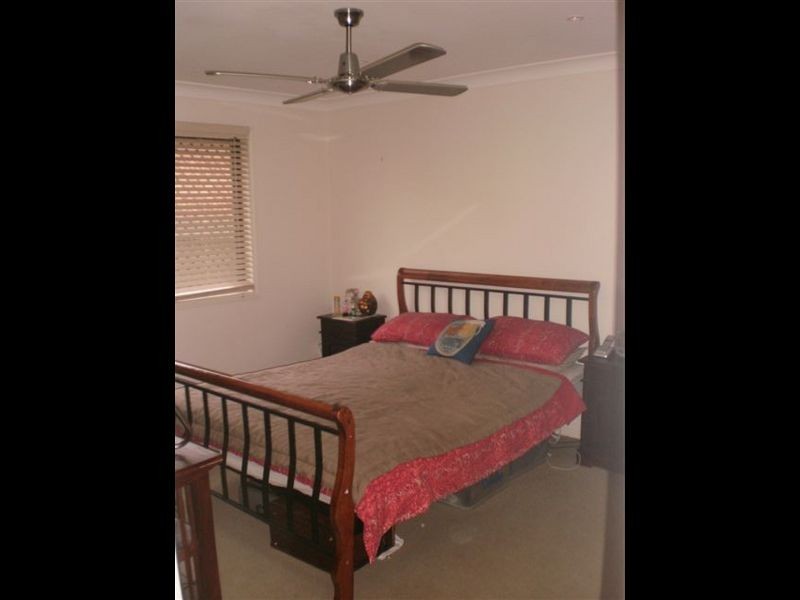 37 Sundown Drive, Paradise Point QLD 4216