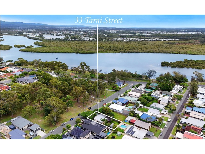 33 Tarni Street, Coombabah QLD 4216