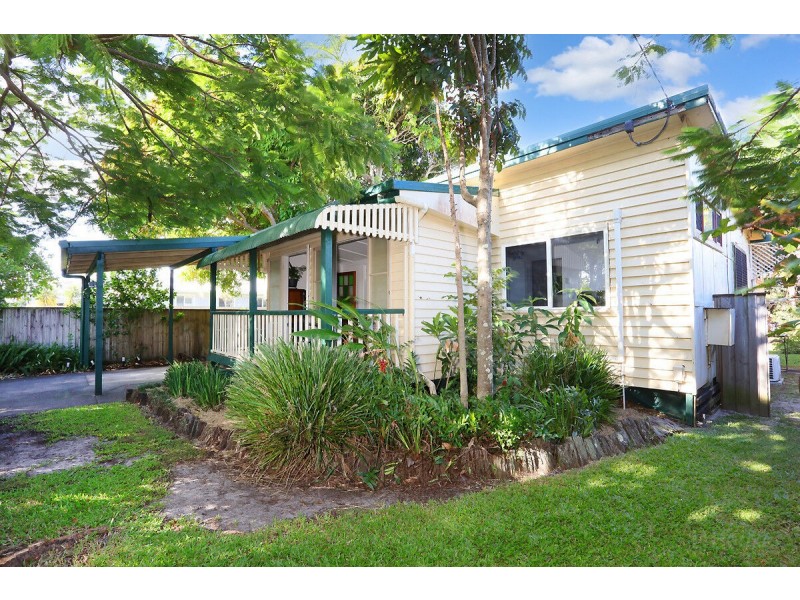 33 Tarni Street, Coombabah QLD 4216