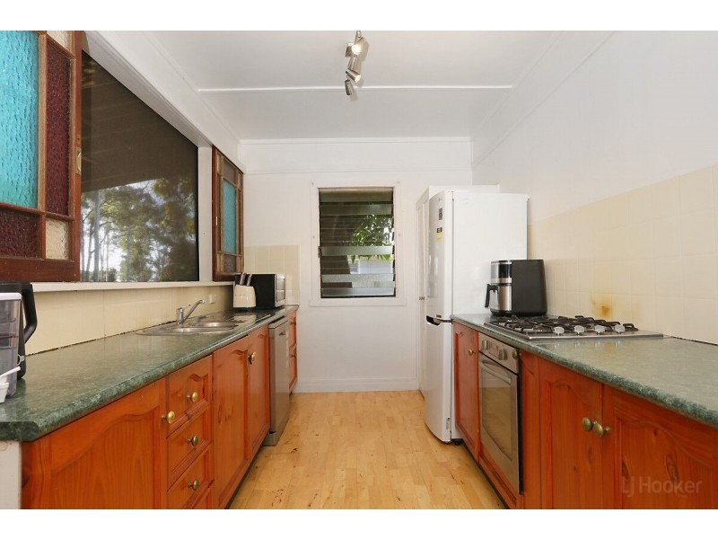 33 Tarni Street, Coombabah QLD 4216