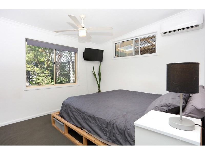 33 Tarni Street, Coombabah QLD 4216