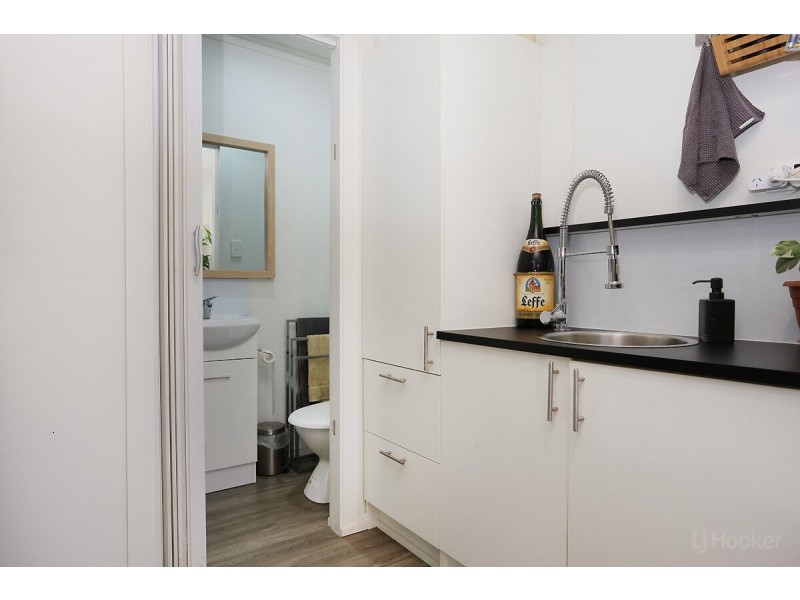 33 Tarni Street, Coombabah QLD 4216