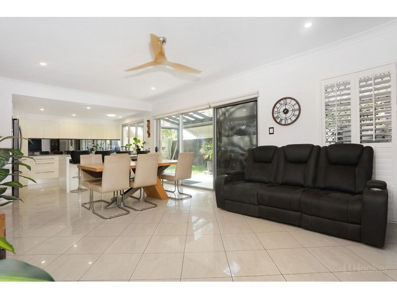 10/411 Oxley Drive, Runaway Bay QLD 4216