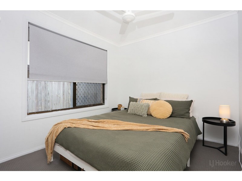 1/2 Morinda Way, Labrador QLD 4215