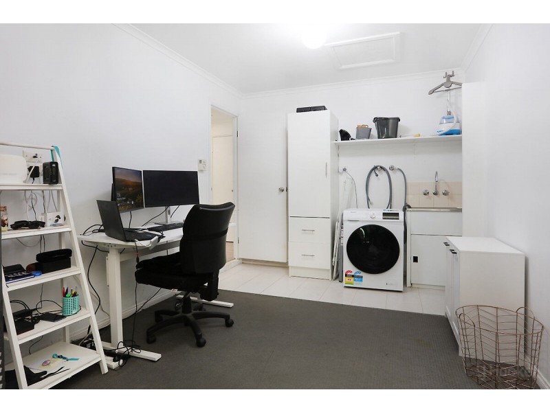 1/2 Morinda Way, Labrador QLD 4215