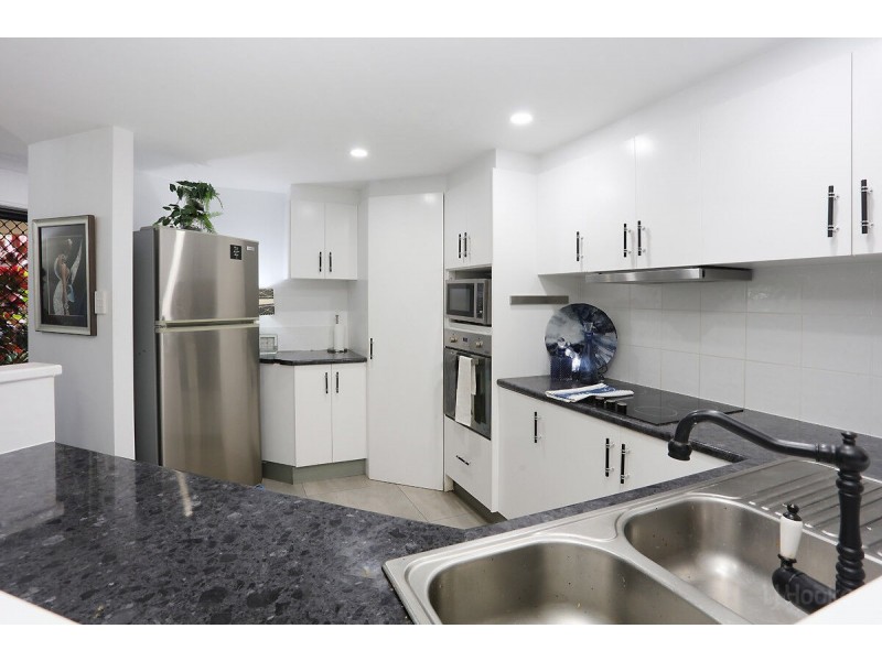 273/125 Hansford Road, Coombabah QLD 4216