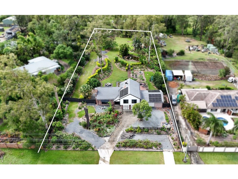 9 Warrego Way, Helensvale QLD 4212