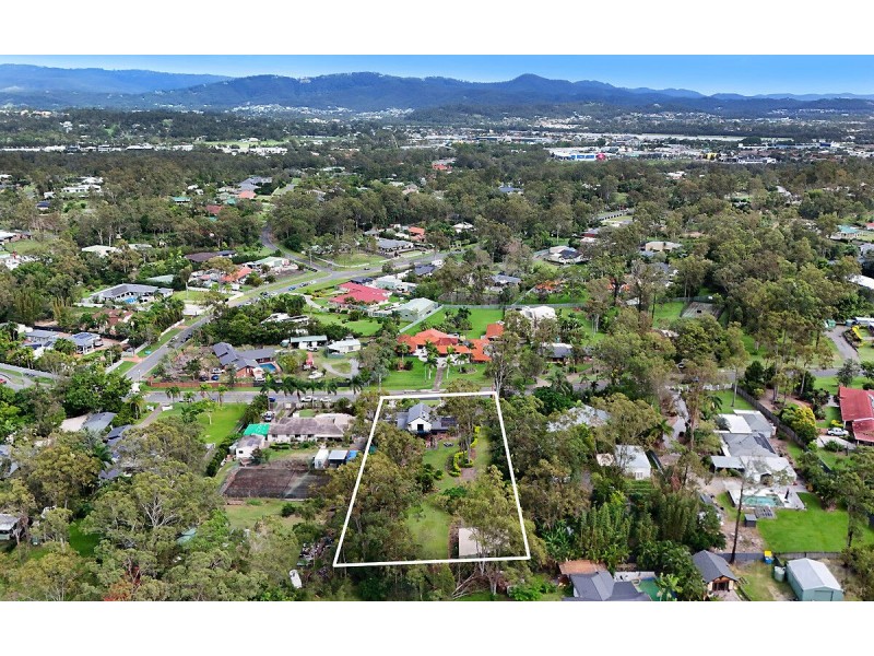 9 Warrego Way, Helensvale QLD 4212