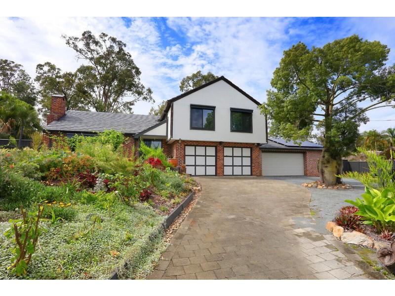 9 Warrego Way, Helensvale QLD 4212