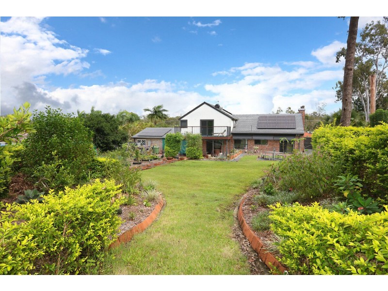 9 Warrego Way, Helensvale QLD 4212
