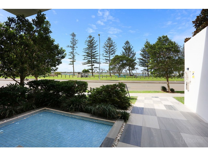 806/372 Marine Parade, Labrador QLD 4215