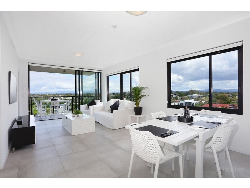 806/372 Marine Parade, Labrador QLD 4215