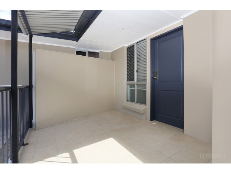 2/1 Vernia Place, Biggera Waters QLD 4216