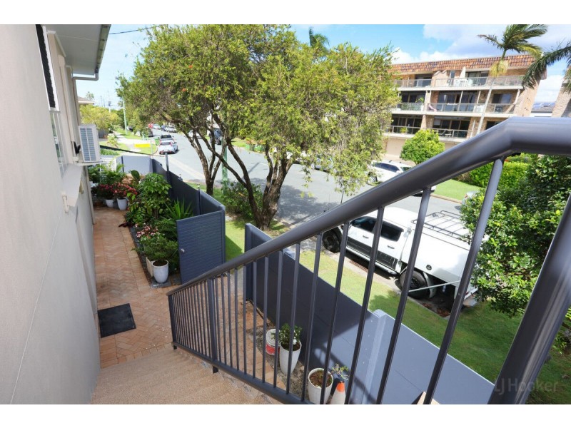 2/1 Vernia Place, Biggera Waters QLD 4216