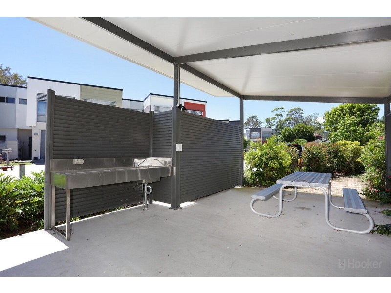 28/460 Pine Ridge Road, Coombabah QLD 4216
