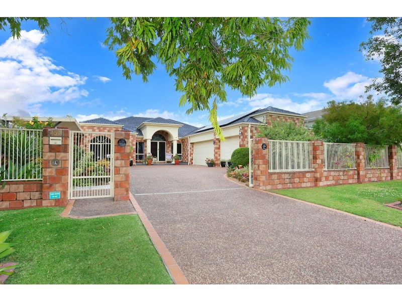 158 Lae Drive, Coombabah QLD 4216