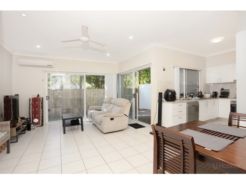 4/127 Pohlman Street, Southport QLD 4215