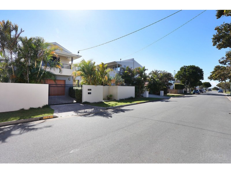 15 Nankeen Avenue, Paradise Point QLD 4216