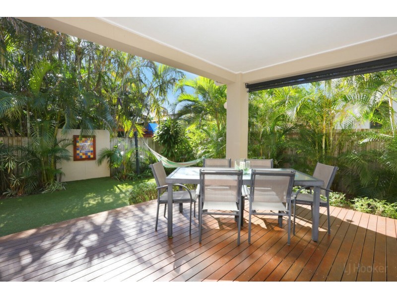 15 Nankeen Avenue, Paradise Point QLD 4216