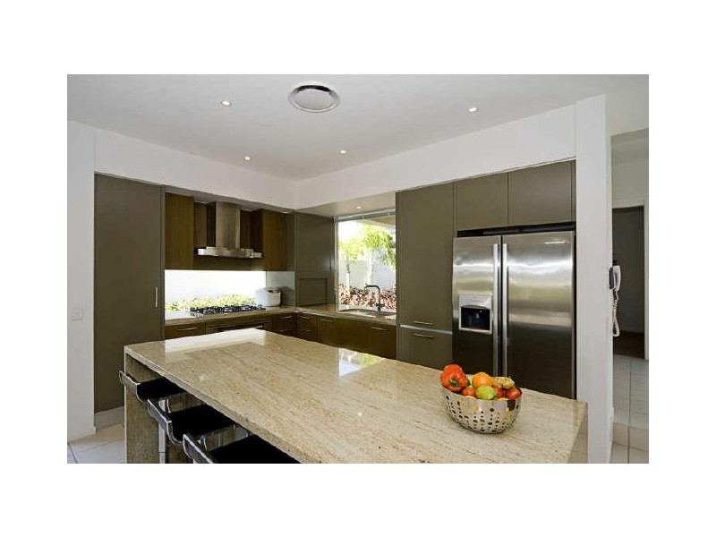 Hope Island QLD 4212