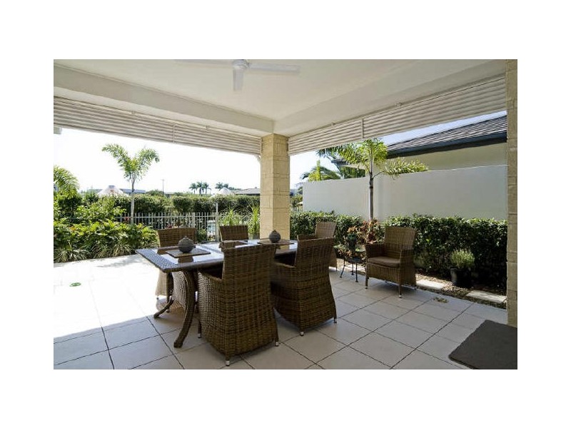 Hope Island QLD 4212