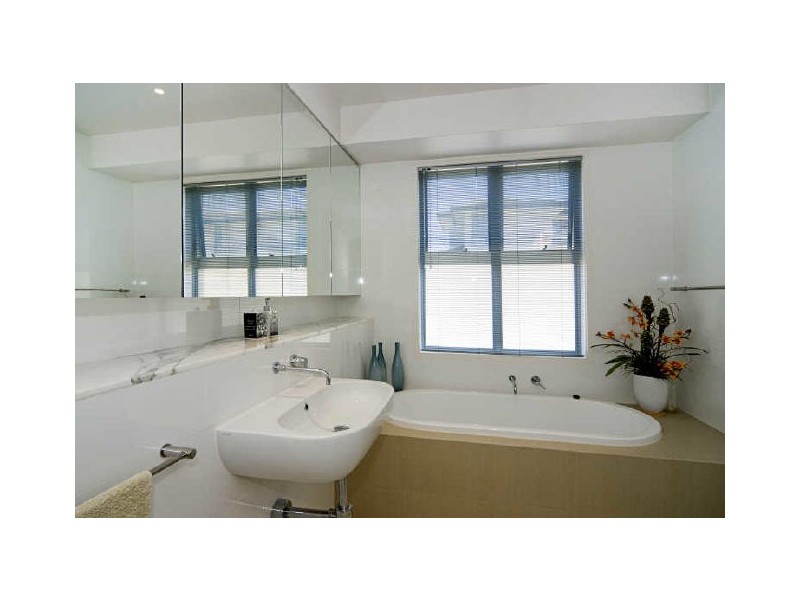 Hope Island QLD 4212