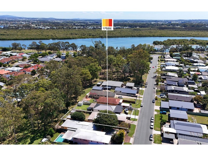 24 Tarni Street, Coombabah QLD 4216