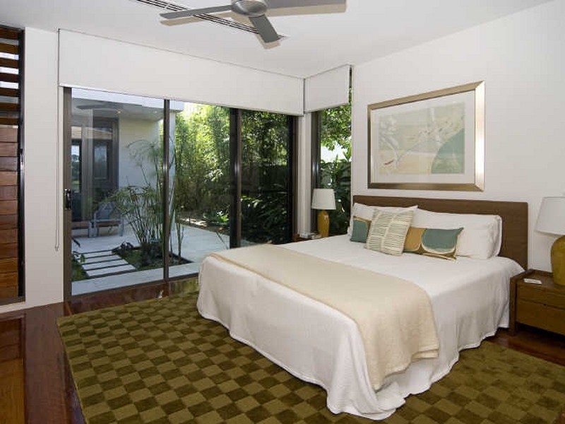2336 Cressbrook Drive, Hope Island QLD 4212