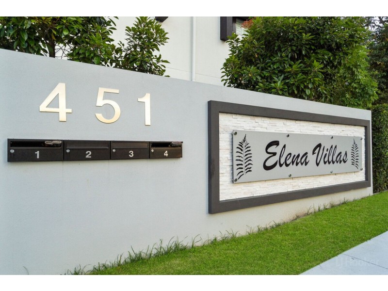 2/451 Pine Ridge Road, Runaway Bay QLD 4216