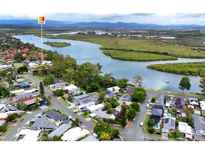 8 Tallara Street, Coombabah QLD 4216