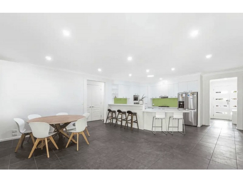 10 Seawind Road, Coomera QLD 4209