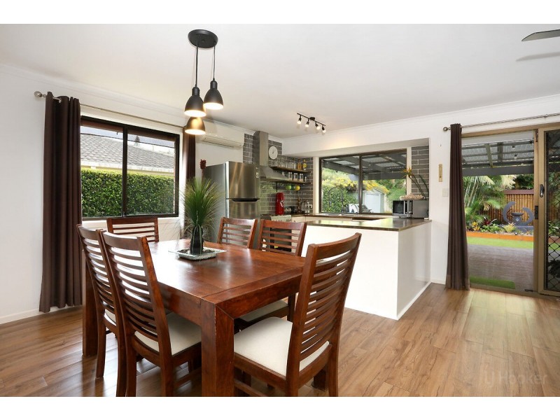 2/10 Sanctuary Court, Coombabah QLD 4216