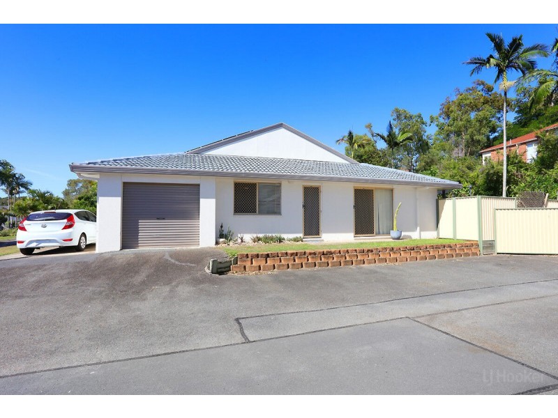 2/469 Pine Ridge Road, Runaway Bay QLD 4216