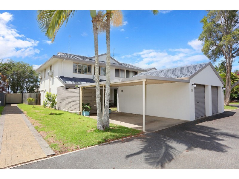 18/469 Pine Ridge Road, Runaway Bay QLD 4216