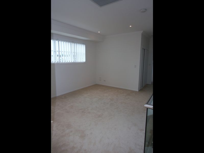 45 Coomera Court, Hope Island QLD 4212