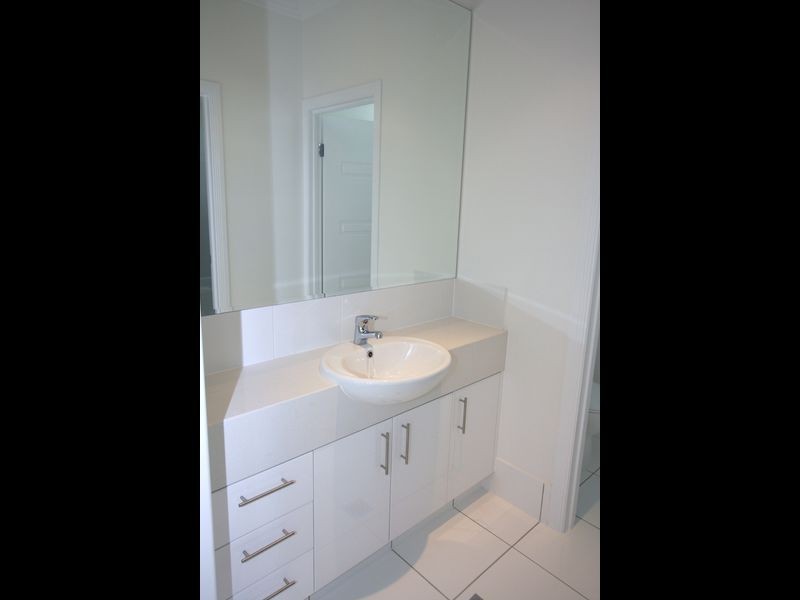 45 Coomera Court, Hope Island QLD 4212