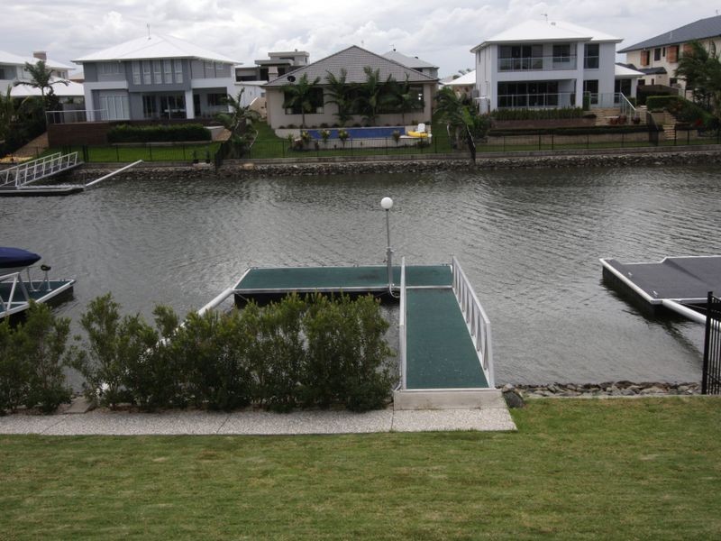 45 Coomera Court, Hope Island QLD 4212