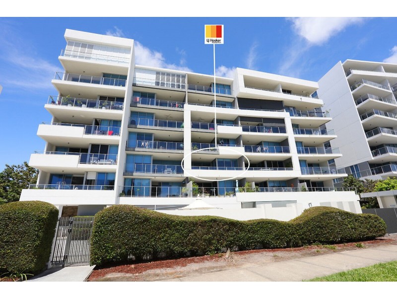 203/11 Compass Drive, Biggera Waters QLD 4216
